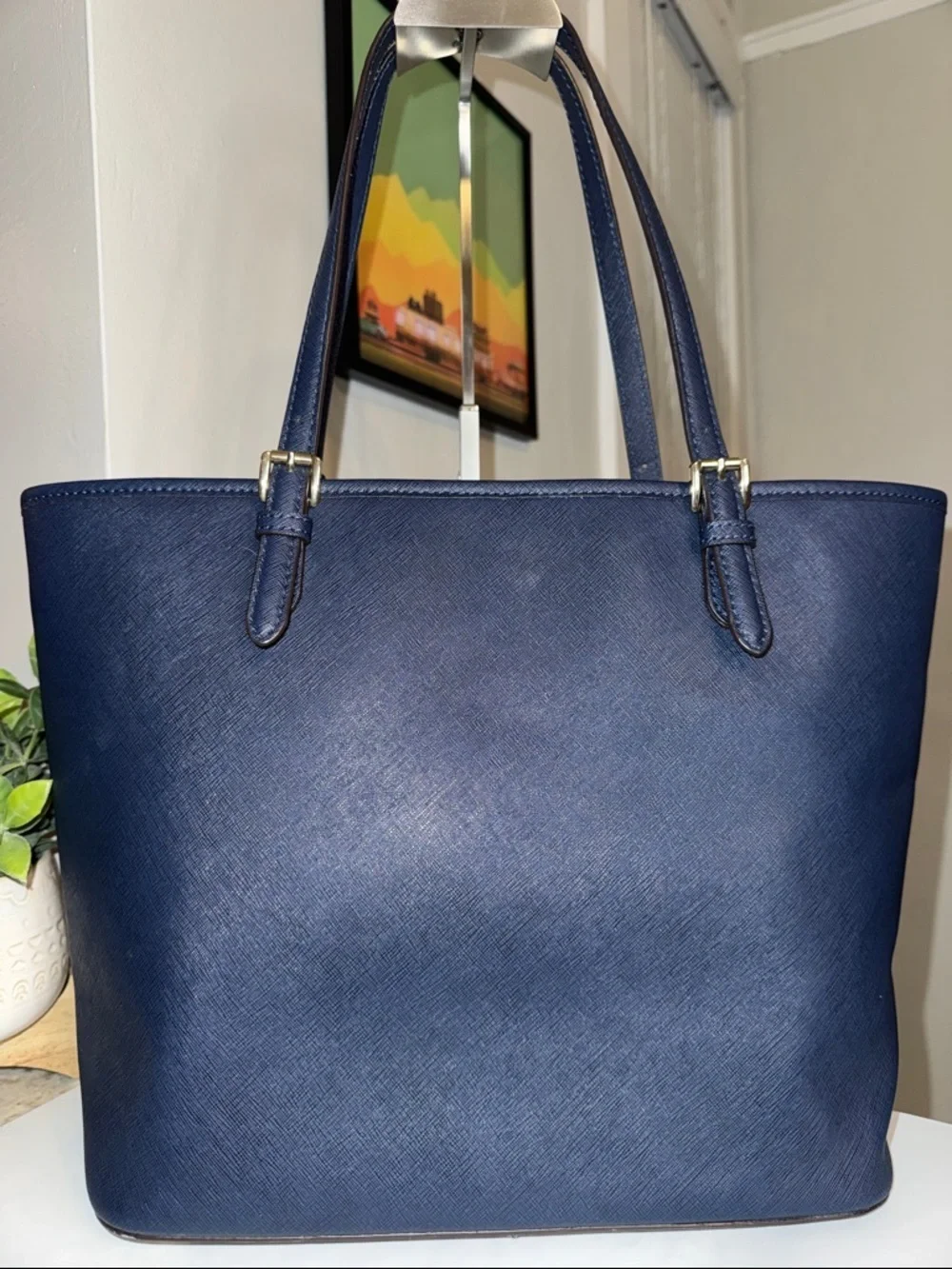 Michael Kors Jet Set Medium Snap Pocket Leather Tote